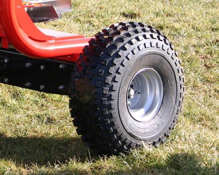 QUAD-X oppgradering dekk til 320lt spreder - Made i UK